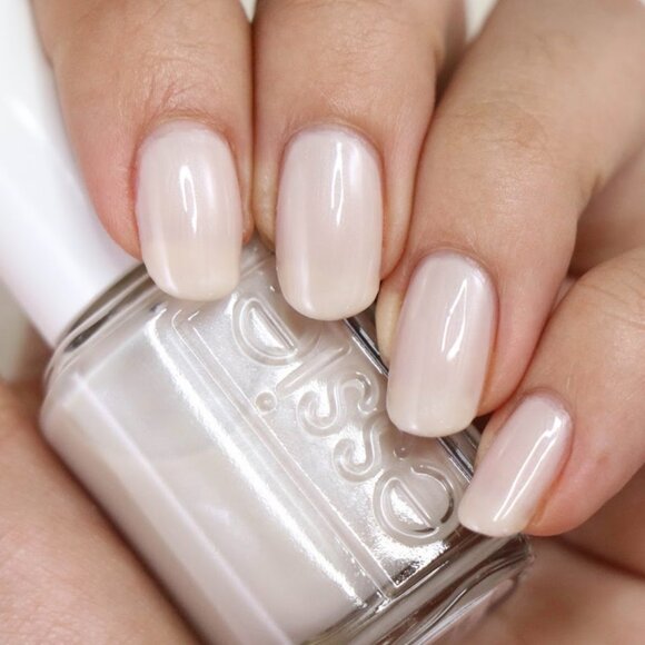 Essie PASS-PORT TO SAIL #1503 Nail Polish Lacquer - Picture 5 of 7